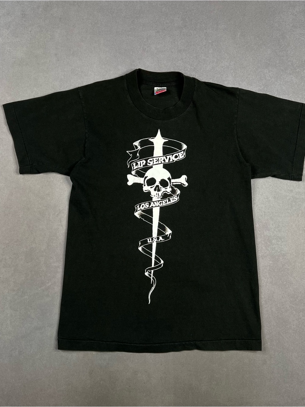 Vintage Lip Service Fruit of the Loom Graphic Skull T-Shirt Size Medium